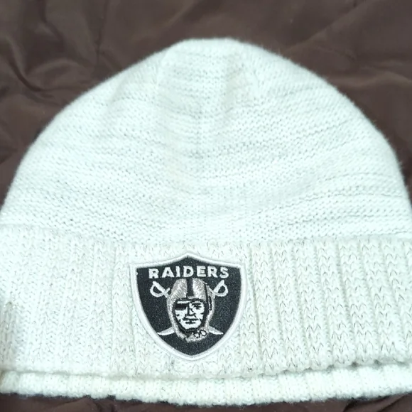 Las Vegas Raiders White New Era On Field Color Rush Official Knit Hat New - Picture 1 of 8
